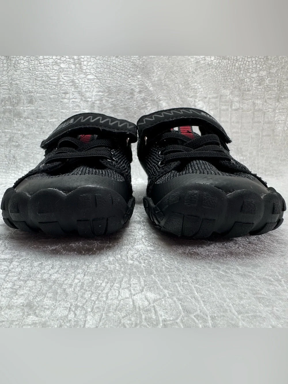 KUBUA kids' barefoot shoes, Toddler size 9.5